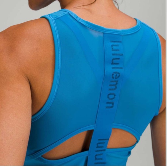 Lululemon Mesh-Back Training Cropped
Tank Top Blue Poolside - Picture 9 of 9